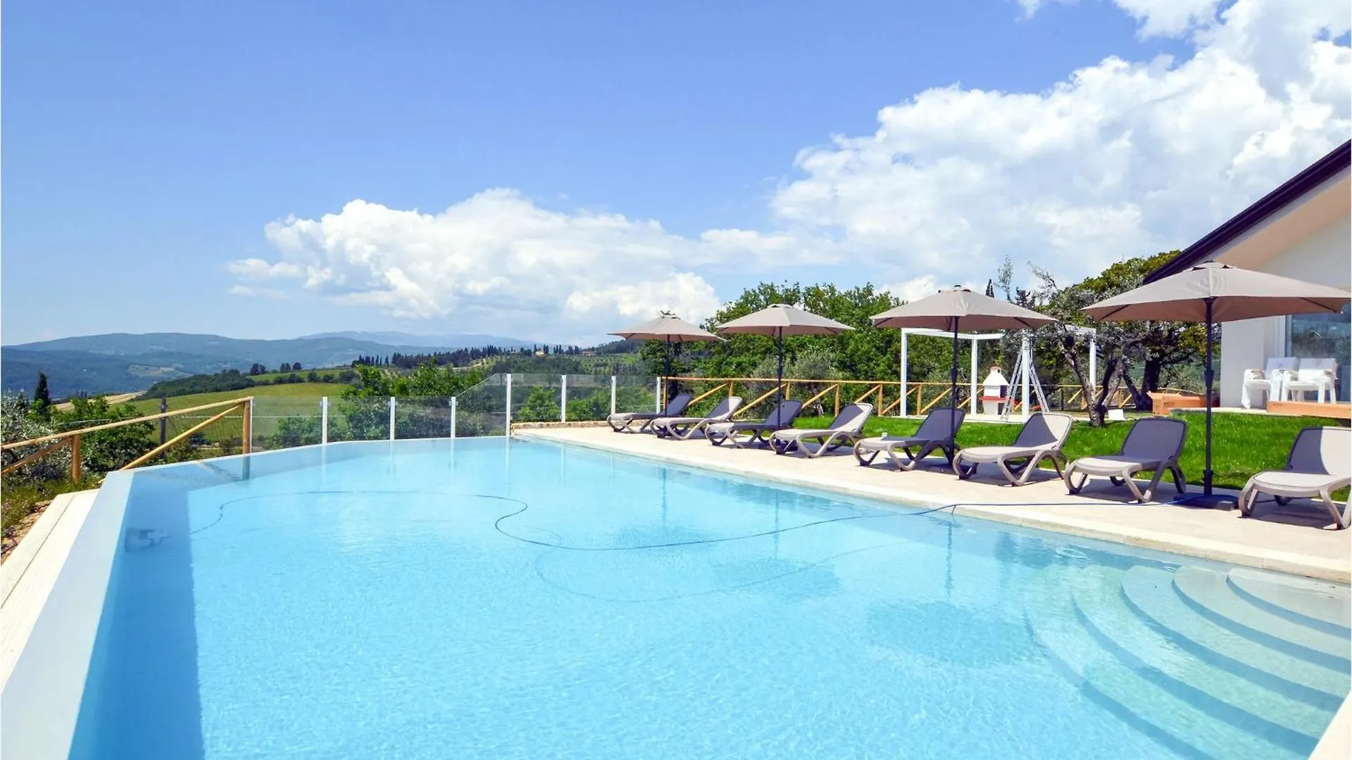 Stunning Home In Arezzo With Wifi