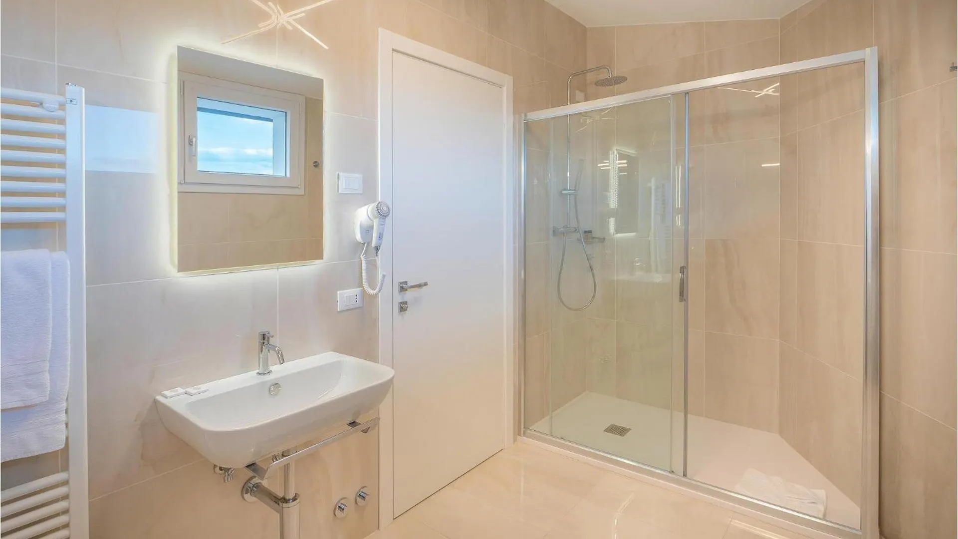 Stunning Home In Arezzo With Wifi Holiday home